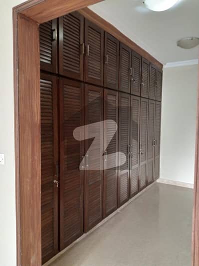 600 YARD 2+3 BUNGALOW FOR SALE