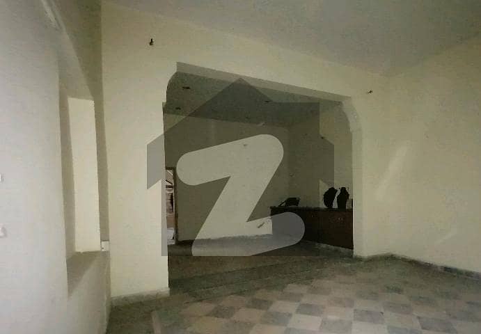 سبزہ زار سکیم لاہور میں 4 کمروں کا 5 مرلہ مکان 2.0 کروڑ میں برائے فروخت۔ سبزہ زار سکیم لاہور میں 4 کمروں کا 5 مرلہ مکان 2.0 کروڑ میں برائے فروخت۔