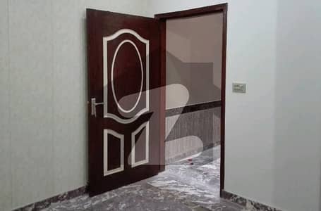 سبزہ زار سکیم لاہور میں 1 کمرے کا 4 مرلہ زیریں پورشن 30.0 ہزار میں کرایہ پر دستیاب ہے۔