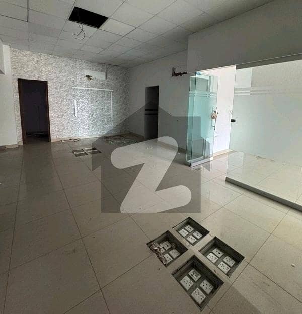 گلبرگ لاہور میں 1 کنال دفتر 15.0 لاکھ میں کرایہ پر دستیاب ہے۔ گلبرگ لاہور میں 1 کنال دفتر 15.0 لاکھ میں کرایہ پر دستیاب ہے۔