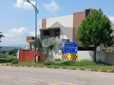 بحریہ انکلیو - سیکٹر بی1 بحریہ انکلیو,بحریہ ٹاؤن,اسلام آباد میں 1 کنال رہائشی پلاٹ 3.1 کروڑ میں برائے فروخت۔ بحریہ انکلیو - سیکٹر بی1 بحریہ انکلیو,بحریہ ٹاؤن,اسلام آباد میں 1 کنال رہائشی پلاٹ 3.1 کروڑ میں برائے فروخت۔