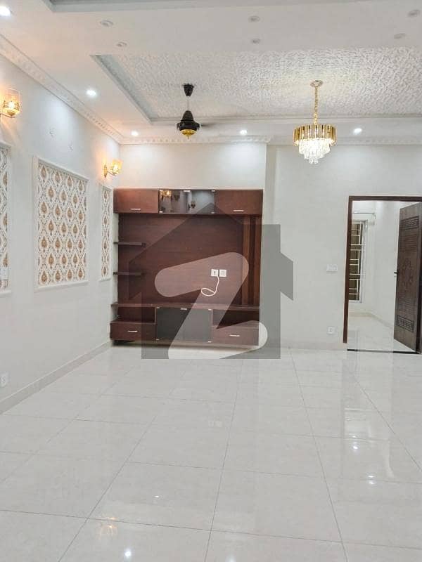 6 Marla Lower Portion