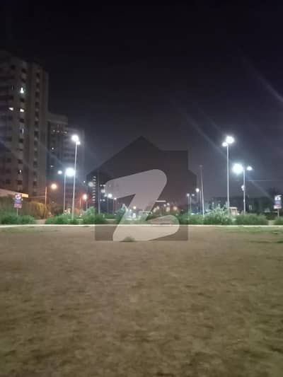 کلفٹن ۔ بلاک 2 کلفٹن,کراچی میں 3 کمروں کا 8 مرلہ فلیٹ 4.5 کروڑ میں برائے فروخت۔