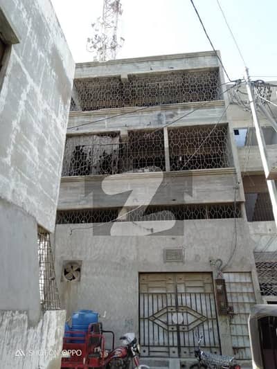 نارتھ کراچی ۔ سیکٹر 11ای نارتھ کراچی,کراچی میں 4 کمروں کا 3 مرلہ مکان 1.65 کروڑ میں برائے فروخت۔ نارتھ کراچی ۔ سیکٹر 11ای نارتھ کراچی,کراچی میں 4 کمروں کا 3 مرلہ مکان 1.65 کروڑ میں برائے فروخت۔