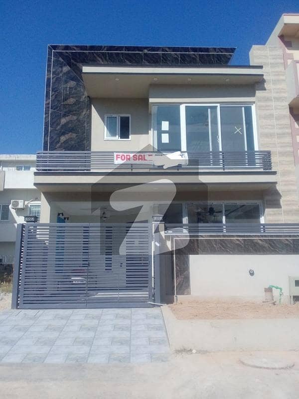 BREND NEW BEUTIFULL HOUSE FOR SALE BREND NEW BEUTIFULL HOUSE FOR SALE