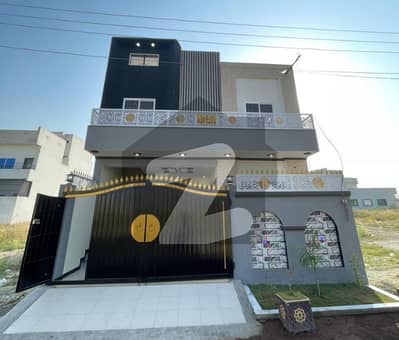 نیو سٹی فیز 2 نیو سٹی,واہ میں 3 کمروں کا 5 مرلہ مکان 1.25 کروڑ میں برائے فروخت۔