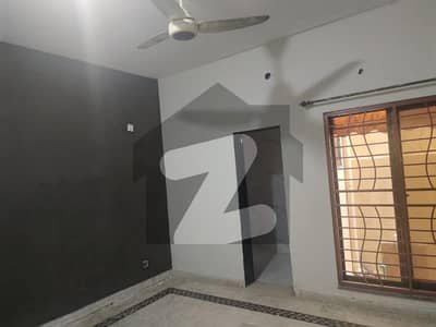 studio apartment for rent kitchen