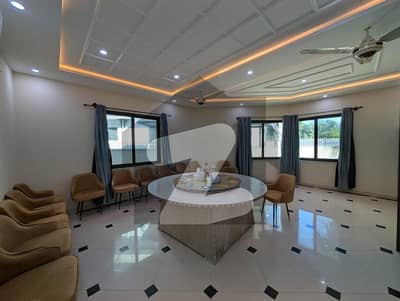 F-11 EXCELLENT BRAND NEW 800 SQY HOUSE 5 BEDROOMS MARBLED FLOOR BEAUTIFUL LOCATION AND REASONABLE RENT