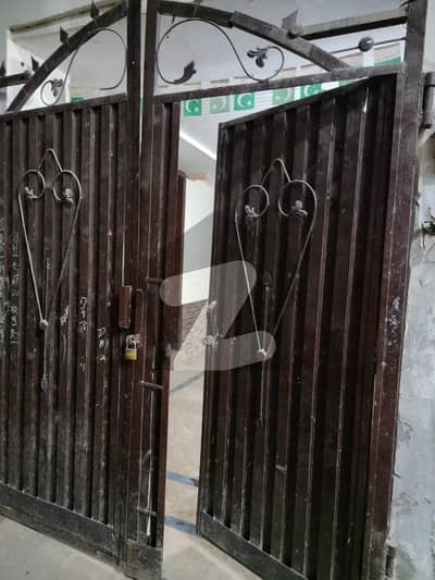 چونگی امر سدھو لاہور میں 6 مرلہ مکان 1.1 کروڑ میں برائے فروخت۔ چونگی امر سدھو لاہور میں 6 مرلہ مکان 1.1 کروڑ میں برائے فروخت۔