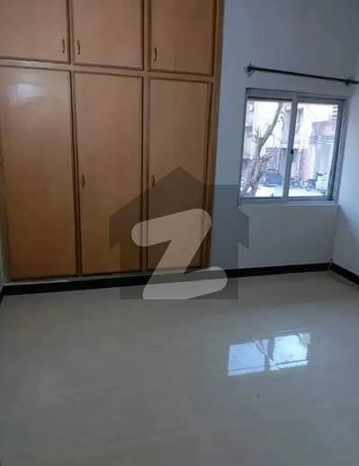 G-11/4 FGEHA E-Type Renovated Ground Floor Flat For Rent G-11/4 FGEHA E-Type Renovated Ground Floor Flat For Rent