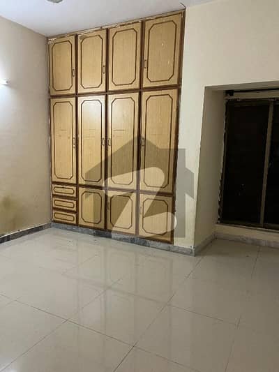 G-11/4 FGEHA E-Type Renovated Ground Floor Flat For Rent G-11/4 FGEHA E-Type Renovated Ground Floor Flat For Rent