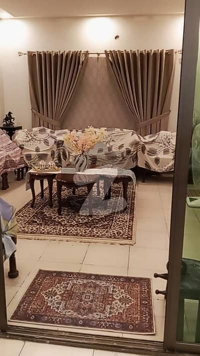 پی ای سی ایچ ایس بلاک 6 پی ای سی ایچ ایس,جمشید ٹاؤن,کراچی میں 5 کمروں کا 12 مرلہ بالائی پورشن 5.0 کروڑ میں برائے فروخت۔