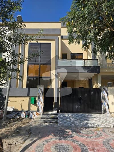 5 Marla house available for sale 5 Marla house available for sale