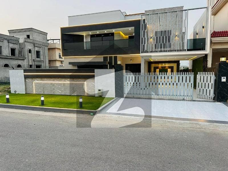 1 Kanal Luxury Furnished House 1 Kanal Luxury Furnished House