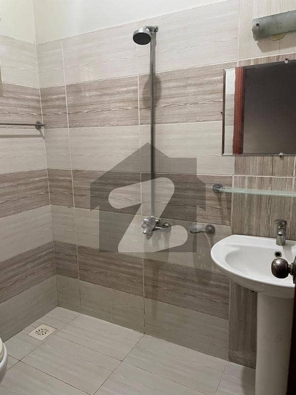 4 Marla Portion For Rent