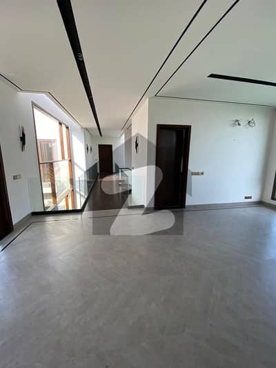 ڈی ایچ اے فیز 6 ڈی ایچ اے ڈیفینس,کراچی میں 6 کمروں کا 1 کنال مکان 21.0 کروڑ میں برائے فروخت۔