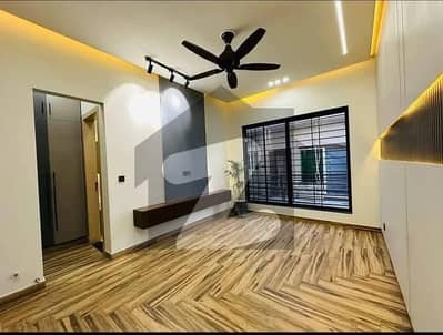 پاکستان ٹاؤن ۔ فیز 2 پاکستان ٹاؤن,اسلام آباد میں 4 کمروں کا 5 مرلہ مکان 82.0 ہزار میں کرایہ پر دستیاب ہے۔