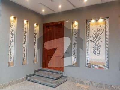 10 MARLA BRAND NEW HOUSE AVAIABLE FOR SALE