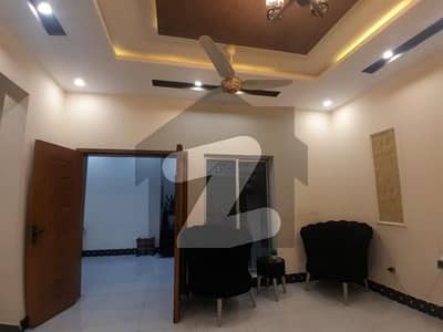 بحریہ آرچرڈ فیز 1 ۔ سینٹرل بحریہ آرچرڈ فیز 1,بحریہ آرچرڈ,لاہور میں 4 کمروں کا 10 مرلہ مکان 2.85 کروڑ میں برائے فروخت۔ بحریہ آرچرڈ فیز 1 ۔ سینٹرل بحریہ آرچرڈ فیز 1,بحریہ آرچرڈ,لاہور میں 4 کمروں کا 10 مرلہ مکان 2.85 کروڑ میں برائے فروخت۔