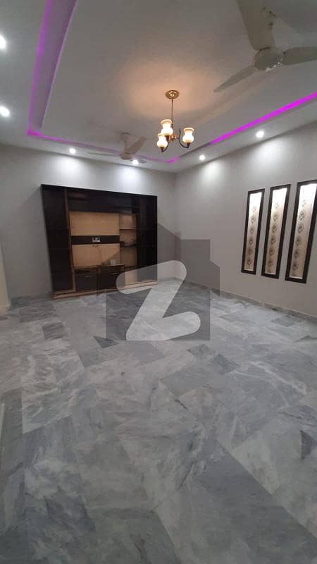 8 Marla ground portion