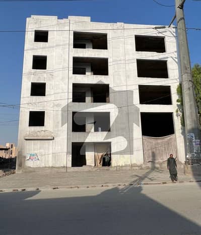 بیدیاں روڈ لاہور میں 5 کمروں کا 8 مرلہ عمارت 5.5 لاکھ میں کرایہ پر دستیاب ہے۔