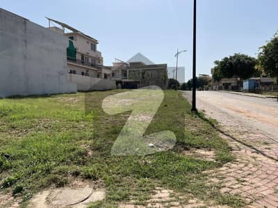 بحریہ انکلیو - سیکٹر جی بحریہ انکلیو,بحریہ ٹاؤن,اسلام آباد میں 8 مرلہ رہائشی پلاٹ 1.35 کروڑ میں برائے فروخت۔ بحریہ انکلیو - سیکٹر جی بحریہ انکلیو,بحریہ ٹاؤن,اسلام آباد میں 8 مرلہ رہائشی پلاٹ 1.35 کروڑ میں برائے فروخت۔