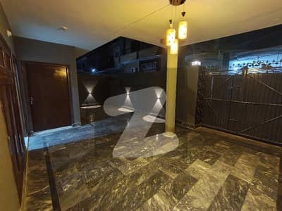 کچہری روڈ سرگودھا میں 4 کمروں کا 7 مرلہ مکان 85.0 ہزار میں کرایہ پر دستیاب ہے۔