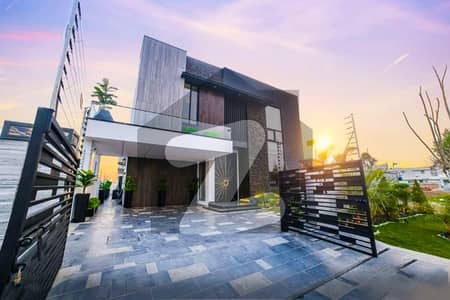 1 kanal House For sale in DHA phase 6 Near Dolmen Mall Easy Approach 1 kanal House For sale in DHA phase 6 Near Dolmen Mall Easy Approach