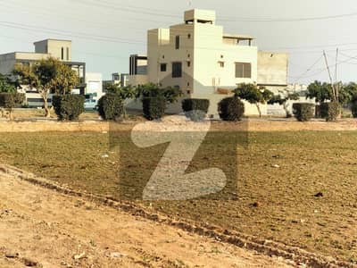 کینال گارڈن لاہور میں 10 مرلہ رہائشی پلاٹ 1.28 کروڑ میں برائے فروخت۔