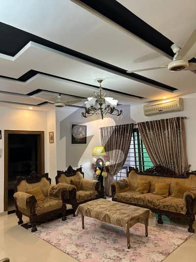 میڈیا ٹاؤن راولپنڈی میں 7 کمروں کا 11 مرلہ مکان 5.5 کروڑ میں برائے فروخت۔ میڈیا ٹاؤن راولپنڈی میں 7 کمروں کا 11 مرلہ مکان 5.5 کروڑ میں برائے فروخت۔