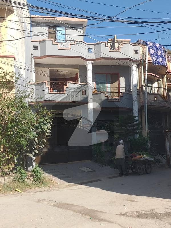 چکلالہ سکیم 3 چکلالہ سکیم,راولپنڈی میں 4 کمروں کا 5 مرلہ مکان 2.0 کروڑ میں برائے فروخت۔