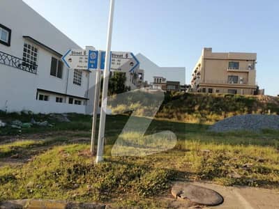 بحریہ ٹاؤن فیز 8 بحریہ ٹاؤن راولپنڈی,راولپنڈی میں 10 مرلہ رہائشی پلاٹ 1.25 کروڑ میں برائے فروخت۔ بحریہ ٹاؤن فیز 8 بحریہ ٹاؤن راولپنڈی,راولپنڈی میں 10 مرلہ رہائشی پلاٹ 1.25 کروڑ میں برائے فروخت۔