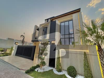 Centrally Located House In Bahria Town - Sector C Is Available For Sale Centrally Located House In Bahria Town - Sector C Is Available For Sale