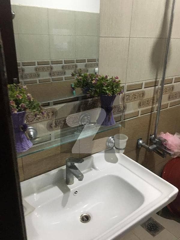 پی ڈبلیو ڈی ہاؤسنگ سکیم اسلام آباد میں 2 کمروں کا 4 مرلہ فلیٹ 50.0 ہزار میں کرایہ پر دستیاب ہے۔