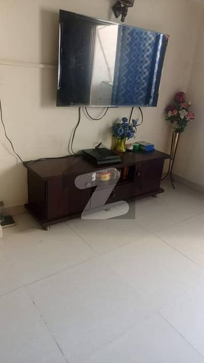 فیڈرل بی ایریا کراچی میں 3 کمروں کا 7 مرلہ فلیٹ 2.4 کروڑ میں برائے فروخت۔