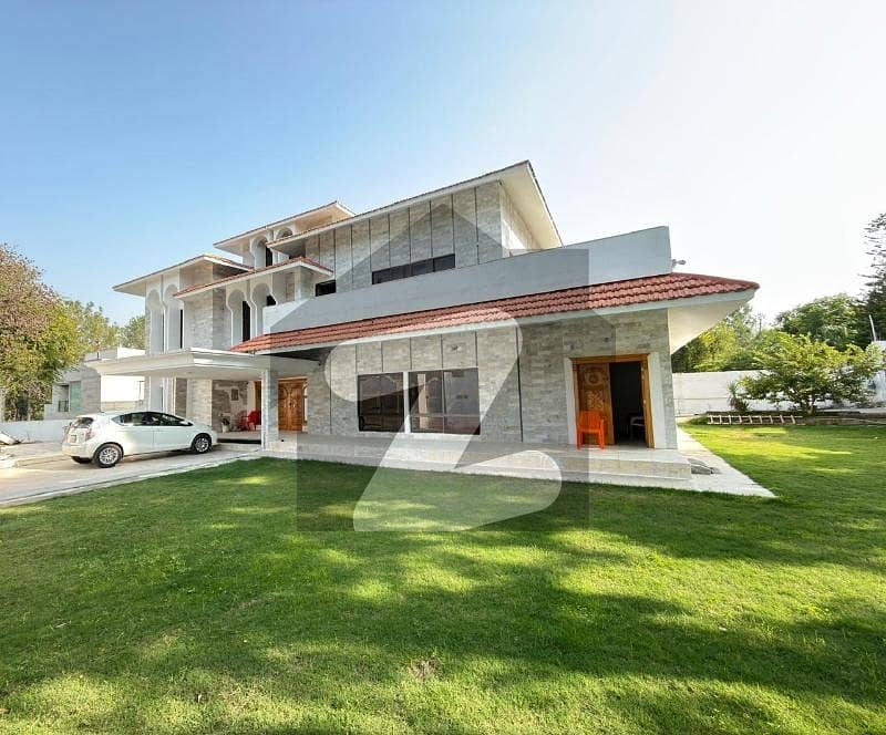 E-7 2000 Sq Yard 6bedroom House Available For Rent E-7 2000 Sq Yard 6bedroom House Available For Rent