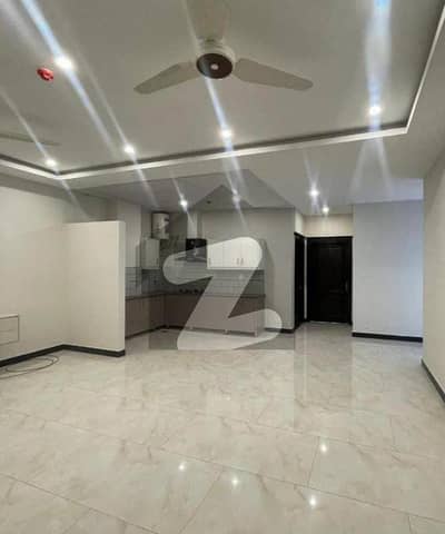 03 BEDROOM LUXURY UNFURNISHED APARTMENT AVAILABLE FOR RENT AT GULBERG GREEN ISLAMABAD