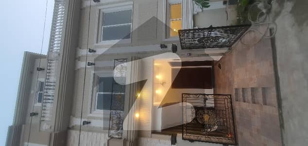 فارمانئیٹس ہاؤسنگ سکیم لاہور میں 3 کمروں کا 3 مرلہ مکان 1.2 کروڑ میں برائے فروخت۔ فارمانئیٹس ہاؤسنگ سکیم لاہور میں 3 کمروں کا 3 مرلہ مکان 1.2 کروڑ میں برائے فروخت۔