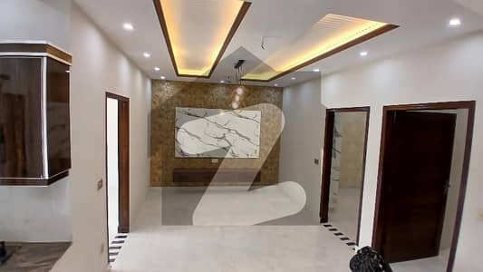 جوبلی ٹاؤن ۔ بلاک ایف جوبلی ٹاؤن,لاہور میں 5 کمروں کا 5 مرلہ مکان 81.0 ہزار میں کرایہ پر دستیاب ہے۔ جوبلی ٹاؤن ۔ بلاک ایف جوبلی ٹاؤن,لاہور میں 5 کمروں کا 5 مرلہ مکان 81.0 ہزار میں کرایہ پر دستیاب ہے۔