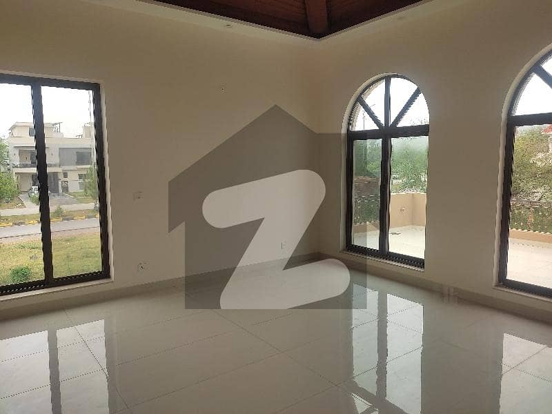 ڈی ۔ 12 اسلام آباد میں 8 کمروں کا 1 کنال مکان 6.5 لاکھ میں کرایہ پر دستیاب ہے۔