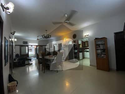 Beautiful upper portion available for RENT Beautiful upper portion available for RENT