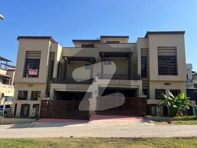 بحریہ ٹاؤن فیز 8 بحریہ ٹاؤن راولپنڈی,راولپنڈی میں 5 کمروں کا 7 مرلہ مکان 2.15 کروڑ میں برائے فروخت۔