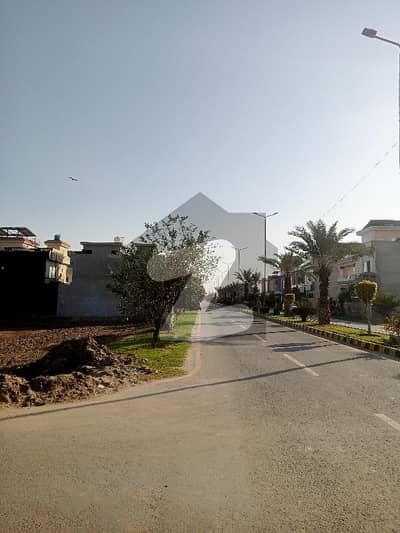 پارک ویو سٹی ۔ اوورسیز بلاک پارک ویو سٹی,لاہور میں 5 مرلہ رہائشی پلاٹ 35.0 لاکھ میں برائے فروخت۔