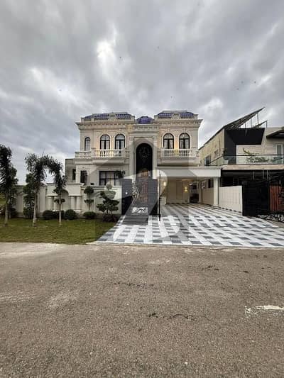 ڈی ایچ اے فیز 6 - بلاک کے فیز 6,ڈیفنس (ڈی ایچ اے),لاہور میں 5 کمروں کا 1 کنال مکان 10.75 کروڑ میں برائے فروخت۔ ڈی ایچ اے فیز 6 - بلاک کے فیز 6,ڈیفنس (ڈی ایچ اے),لاہور میں 5 کمروں کا 1 کنال مکان 10.75 کروڑ میں برائے فروخت۔