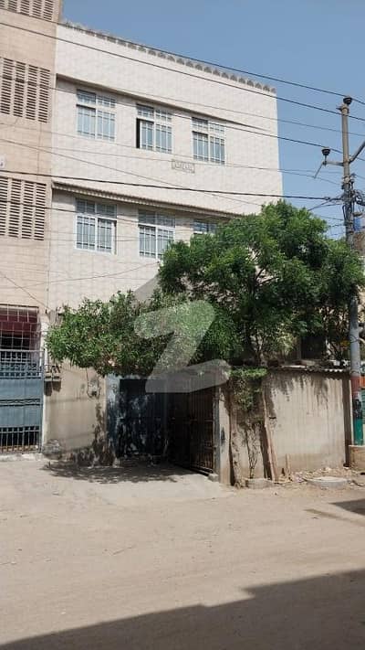 کورنگی انڈسٹریل ایریا کورنگی,کراچی میں 5 کمروں کا 3 مرلہ مکان 1.35 کروڑ میں برائے فروخت۔