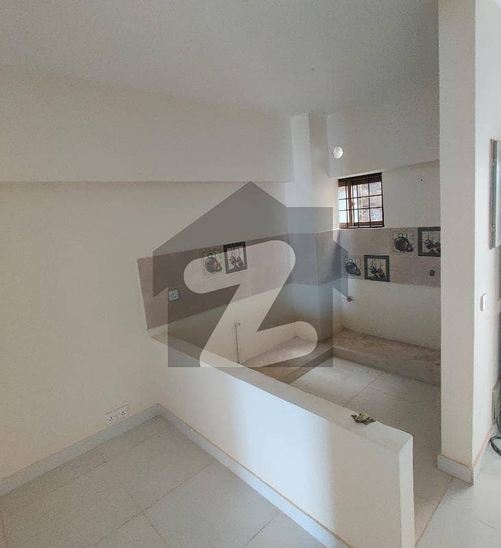 2 bed dd side corner leased apartment 2 bed dd side corner leased apartment