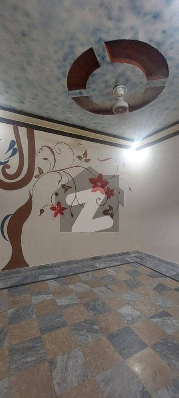 ڈیفینس ہومز سوسائٹی سیالکوٹ میں 4 کمروں کا 5 مرلہ مکان 65.0 ہزار میں کرایہ پر دستیاب ہے۔