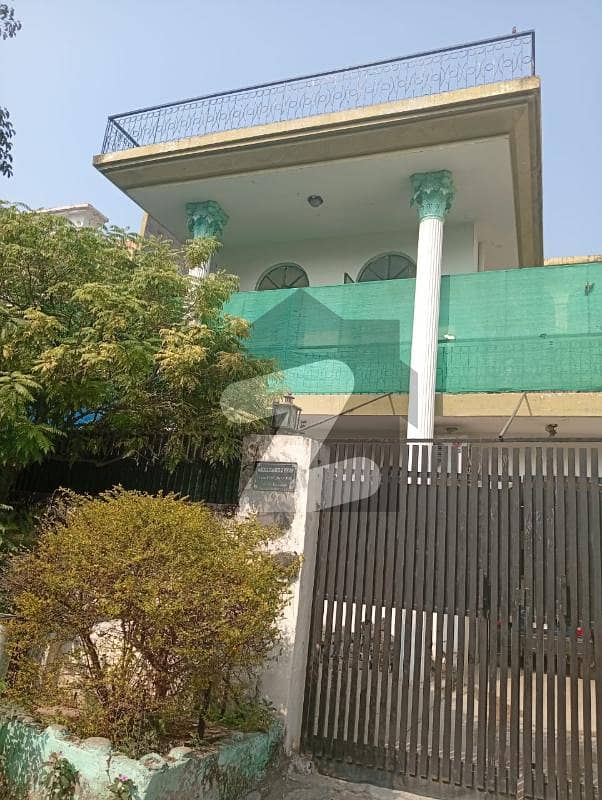 10 Marla House For Sale In G-10/1 10 Marla House For Sale In G-10/1