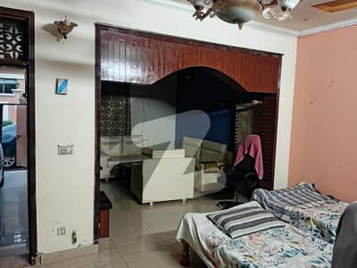 جوہر ٹاؤن فیز 2 جوہر ٹاؤن,لاہور میں 1 کمرے کا 5 مرلہ زیریں پورشن 45.0 ہزار میں کرایہ پر دستیاب ہے۔ جوہر ٹاؤن فیز 2 جوہر ٹاؤن,لاہور میں 1 کمرے کا 5 مرلہ زیریں پورشن 45.0 ہزار میں کرایہ پر دستیاب ہے۔