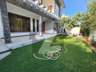 FULL HOUSE FOR RENT IN F-8